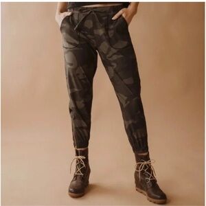 Albion Fit Jetsetters Olive Camo